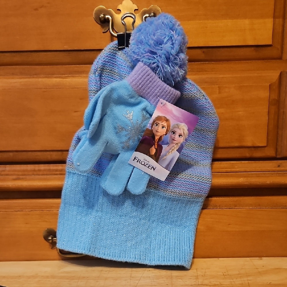 Disney Frozen Kids Winter Beanie & Glove Set